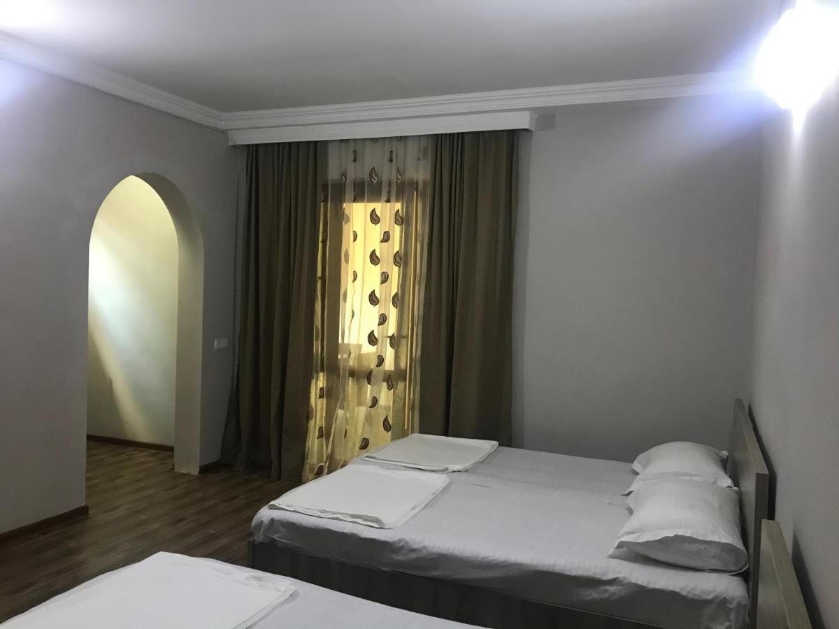Guest House Nina Kobuleti Exterior photo