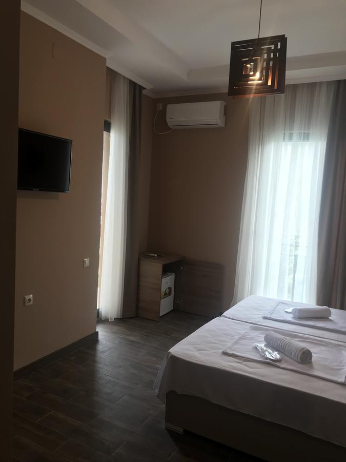 Guest House Nina Kobuleti Exterior photo
